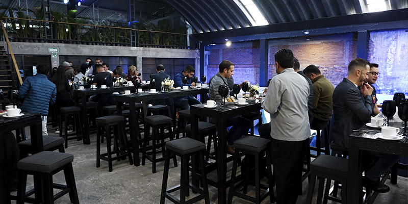 Búsqueda y contratación de recintos